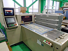 NC高速自動裁断機